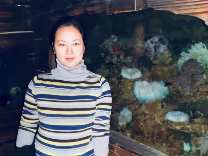 广厦大学美丽绽放的“花” 记公共基础课教学部老师段晓凯