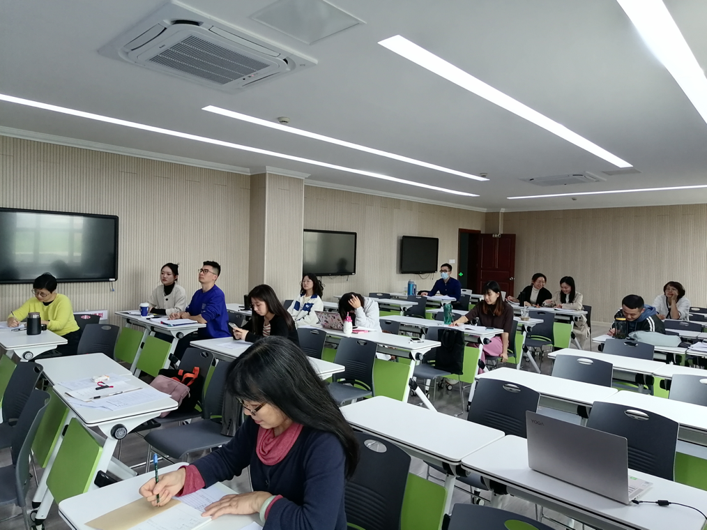 基础部组织2022年青年教师教学能力竞赛