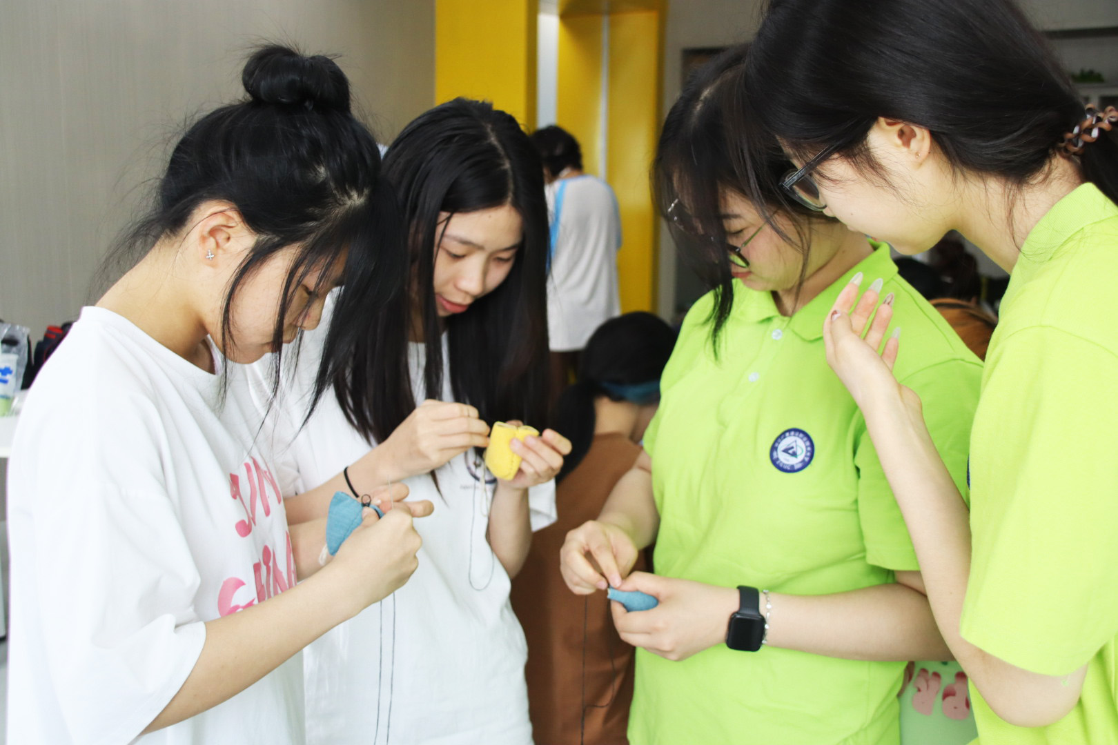 68bcb60ff8274cfa91d795e1ebcd9fd2.Jpeg