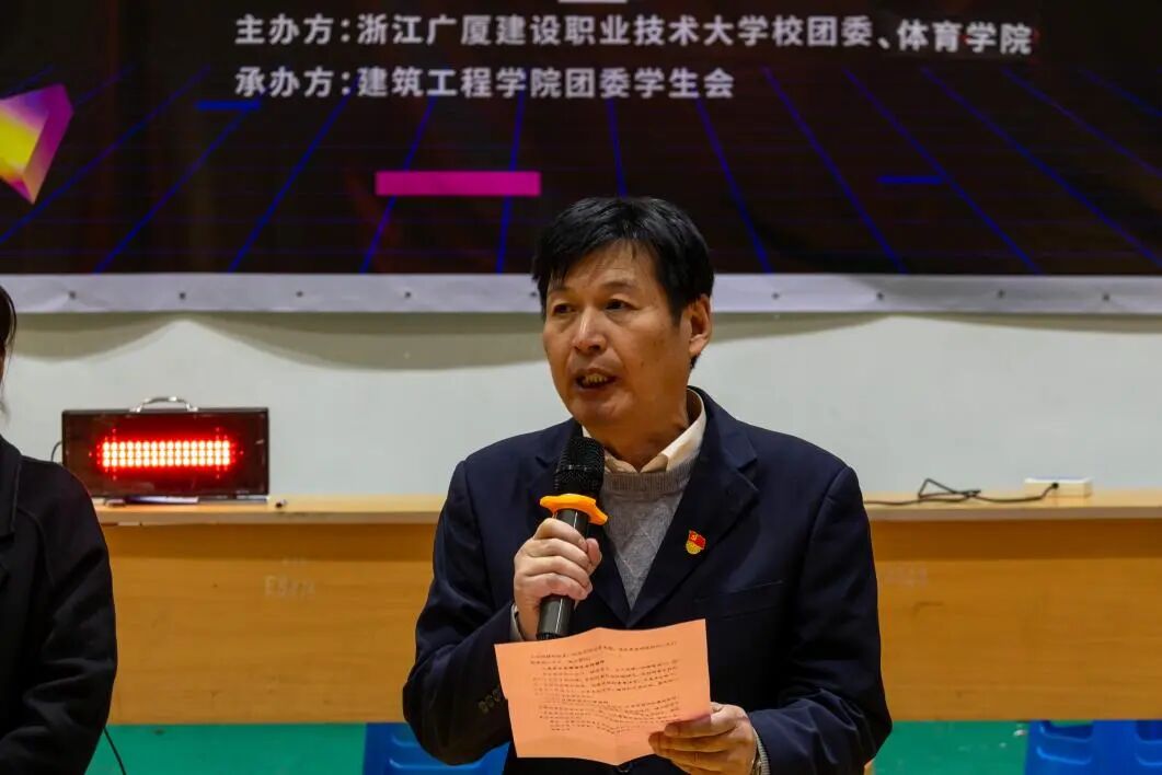 46db0f396df8417db5f6938de13f9db1.jpg