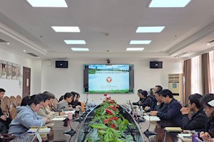 以智资政 以研促用 —— 开云kaiyun官方入口特邀专家指导新型智库建设与咨政报告撰写