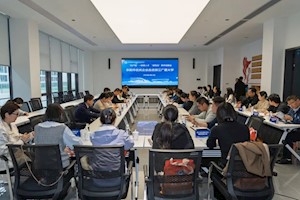 “校产城”一体育人才，“政校企”联手促就业
